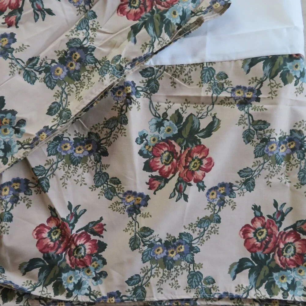 Vintage 1988 Louis Nichole Twin Bed Skirt Floral Beige Red Blue 13.5